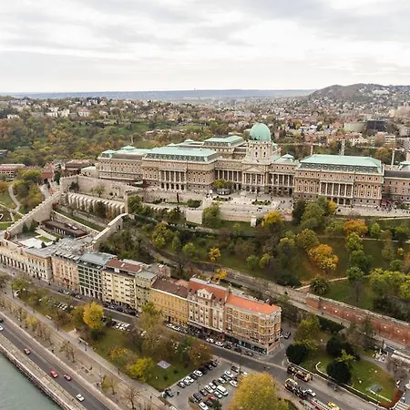 Sous Le Chateau Lejlighed *