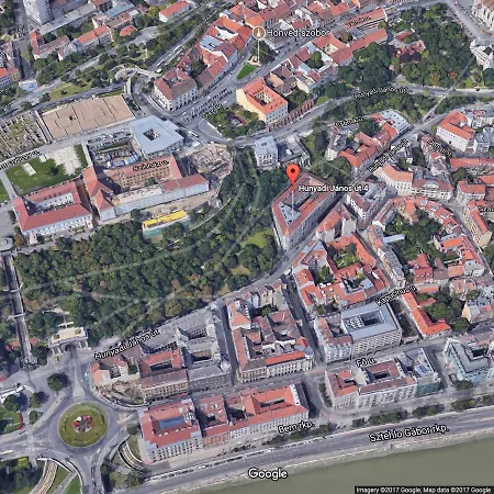 Sous Le Chateau Lejlighed *